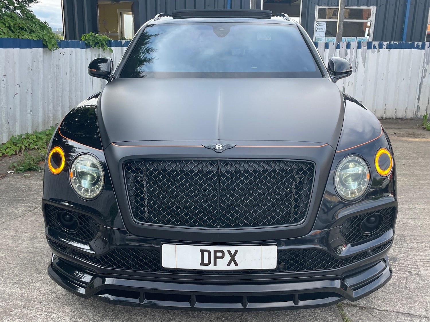 Used Bentley Bentayga 2017 for sale - 76234860: Photo 8