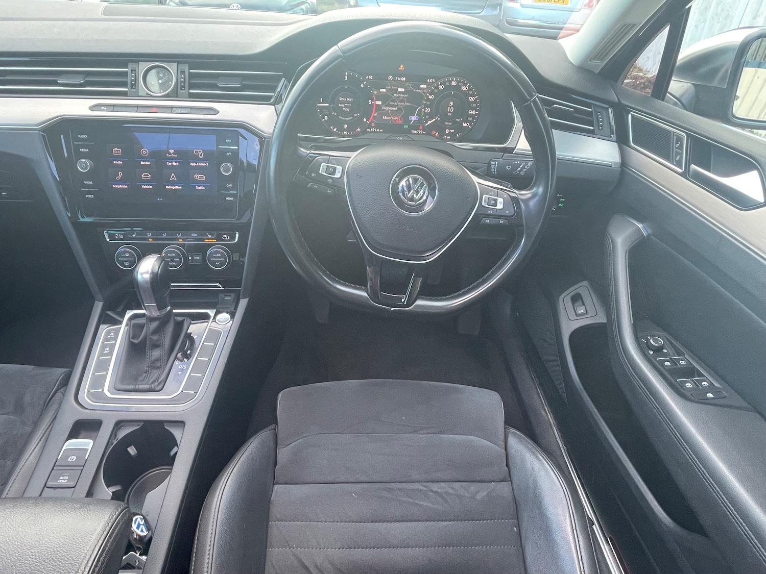 Used Volkswagen Passat 2018 for sale - 77226142: Photo 12