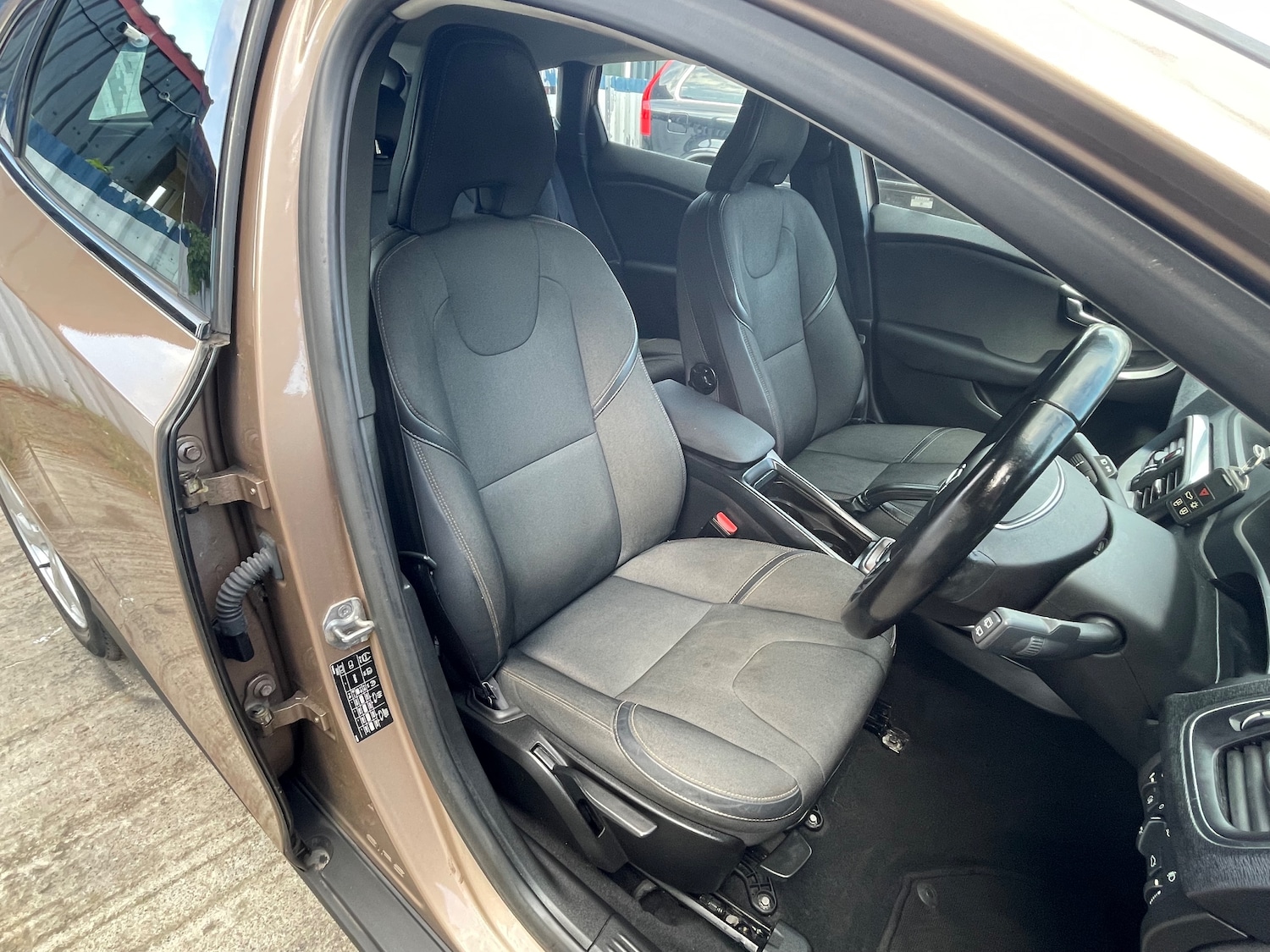 Used Volvo V40 Cross Country 2014 for sale - 76234861: Photo 11