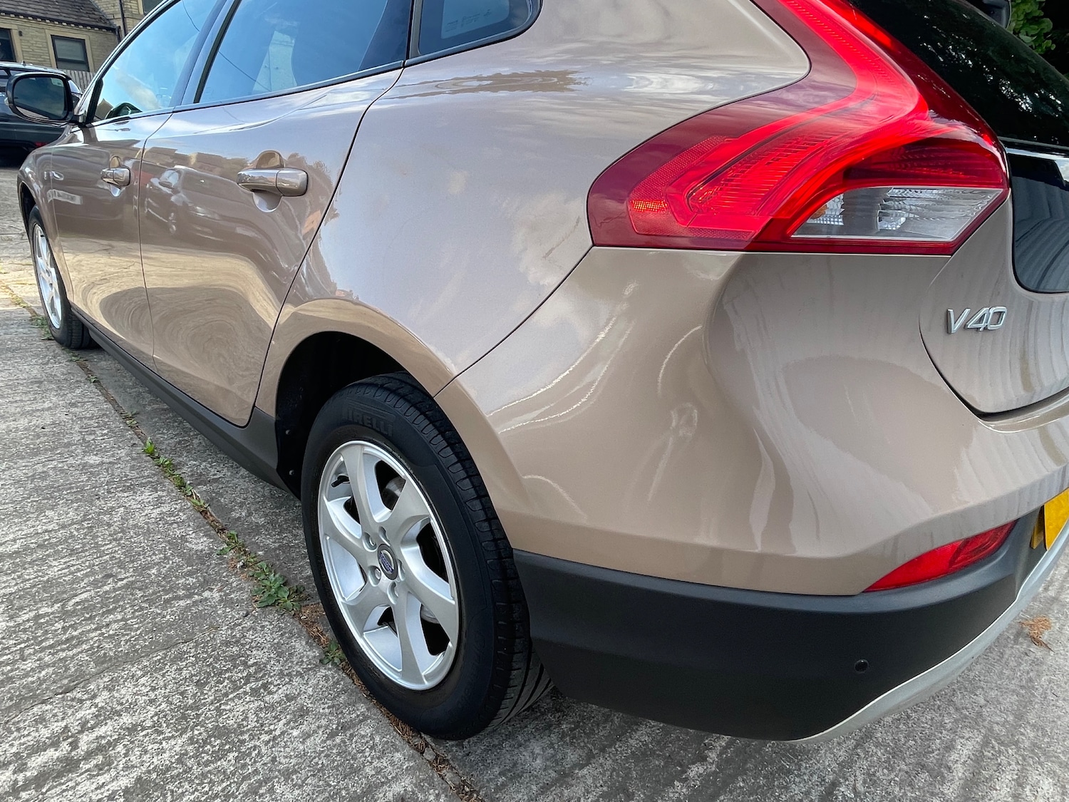 Used Volvo V40 Cross Country 2014 for sale - 76234861: Photo 15