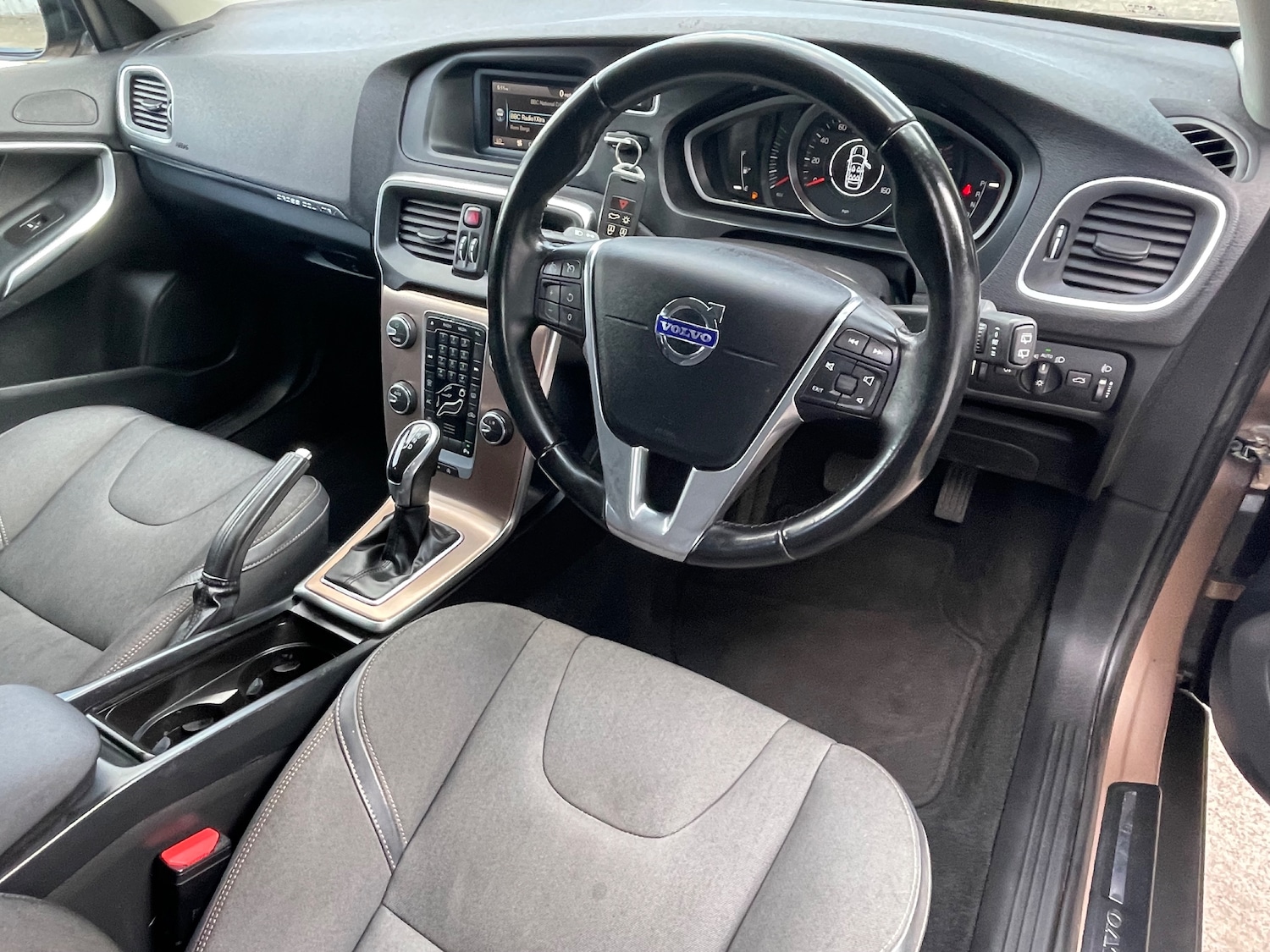 Used Volvo V40 Cross Country 2014 for sale - 76234861: Photo 22