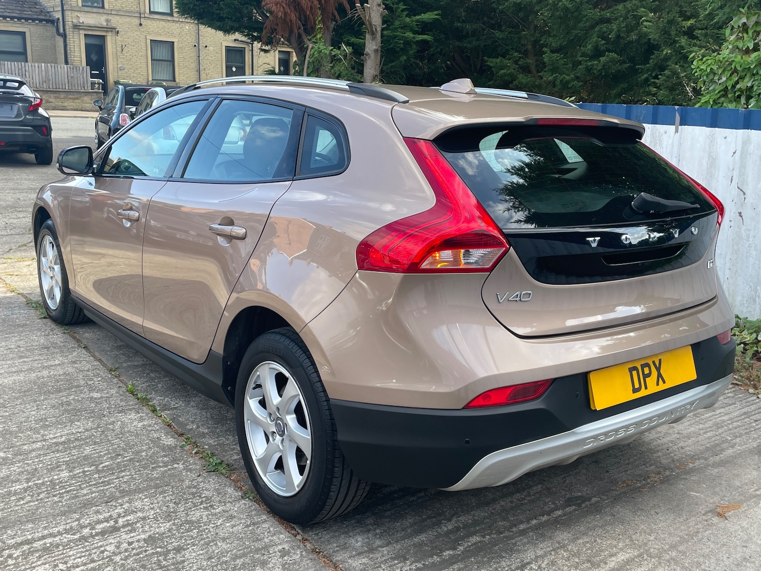 Used Volvo V40 Cross Country 2014 for sale - 76234861: Photo 5