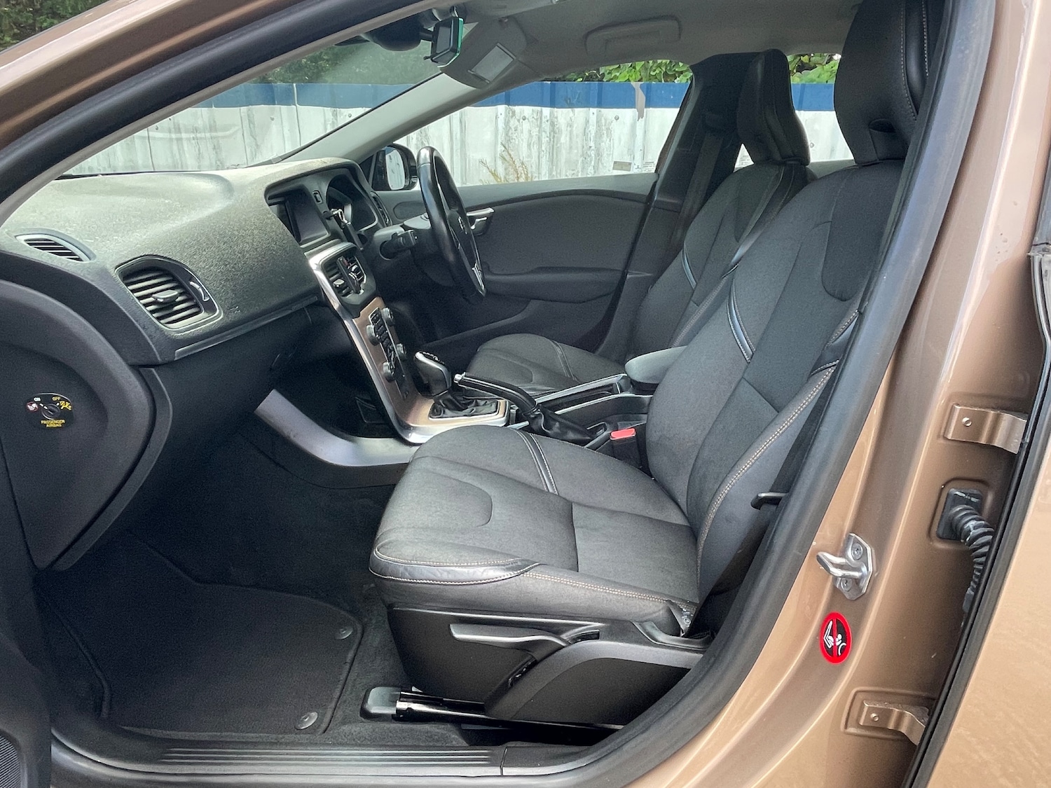 Used Volvo V40 Cross Country 2014 for sale - 76234861: Photo 9