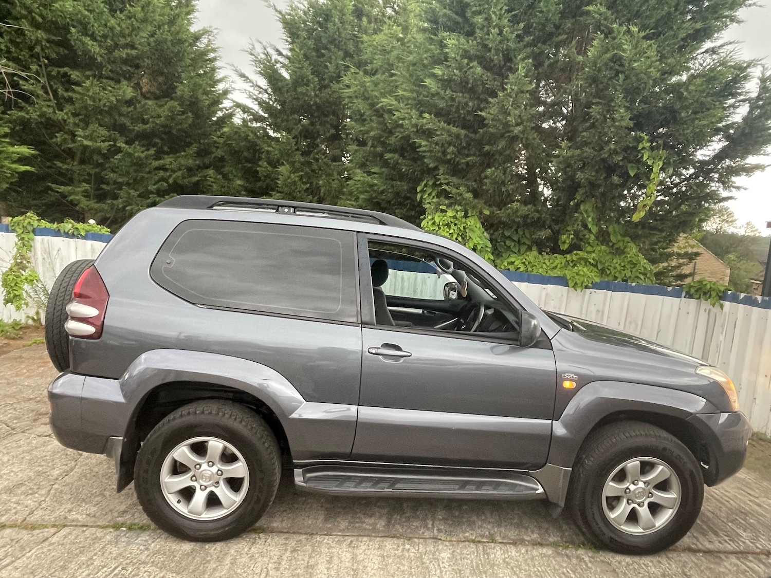 Used Toyota Land Cruiser 2003 for sale - 76234852: Photo 2