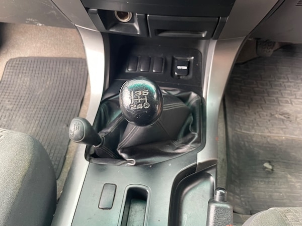Used Toyota Landcruiser 2003 for sale - 76234852: Photo 24