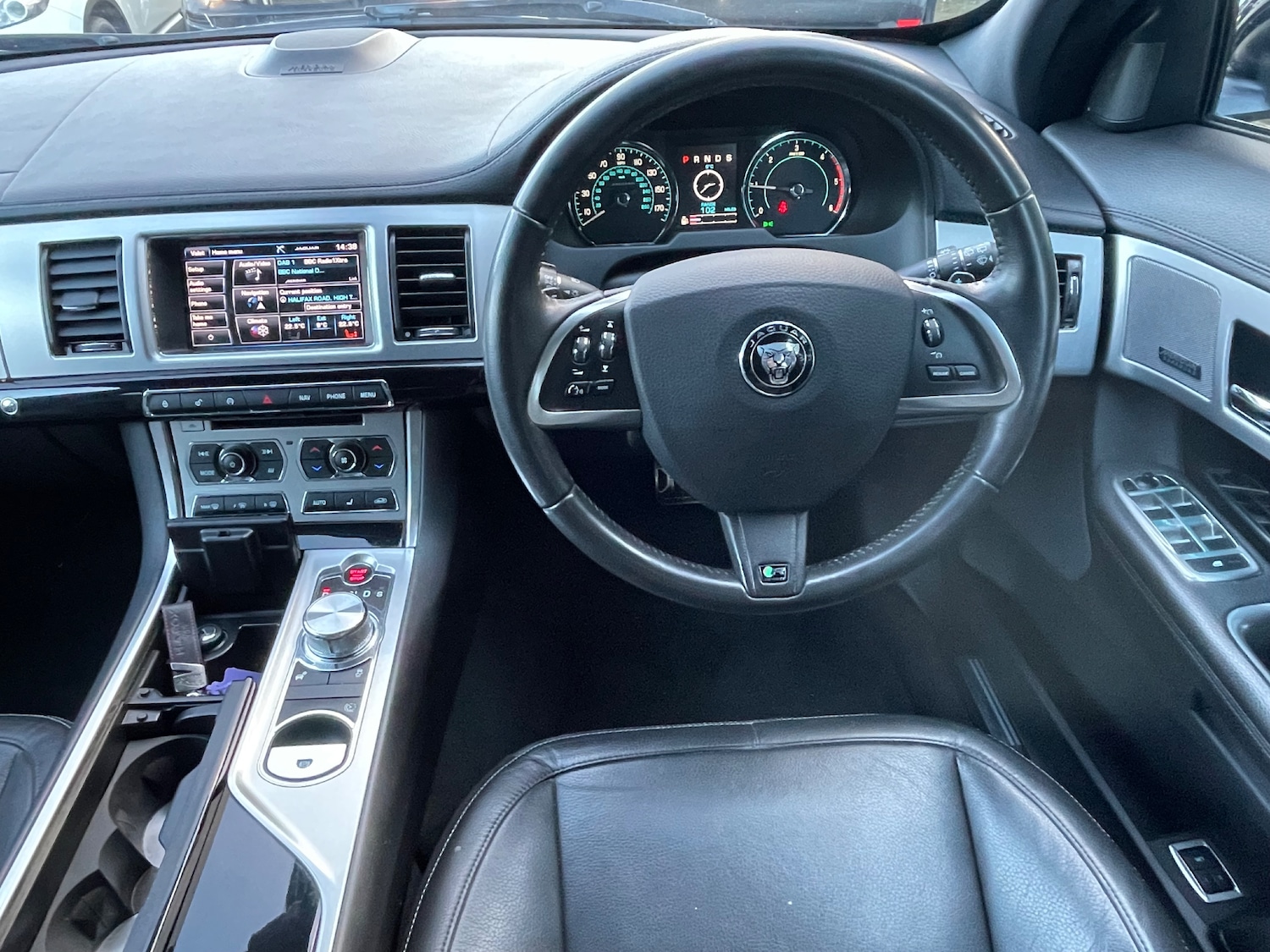 Used Jaguar XF 2015 for sale - 76386860: Photo 12