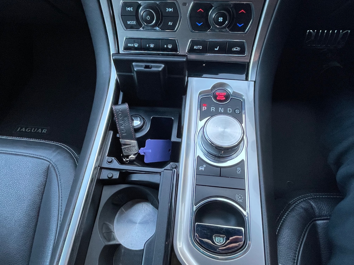 Used Jaguar XF 2015 for sale - 76386860: Photo 25