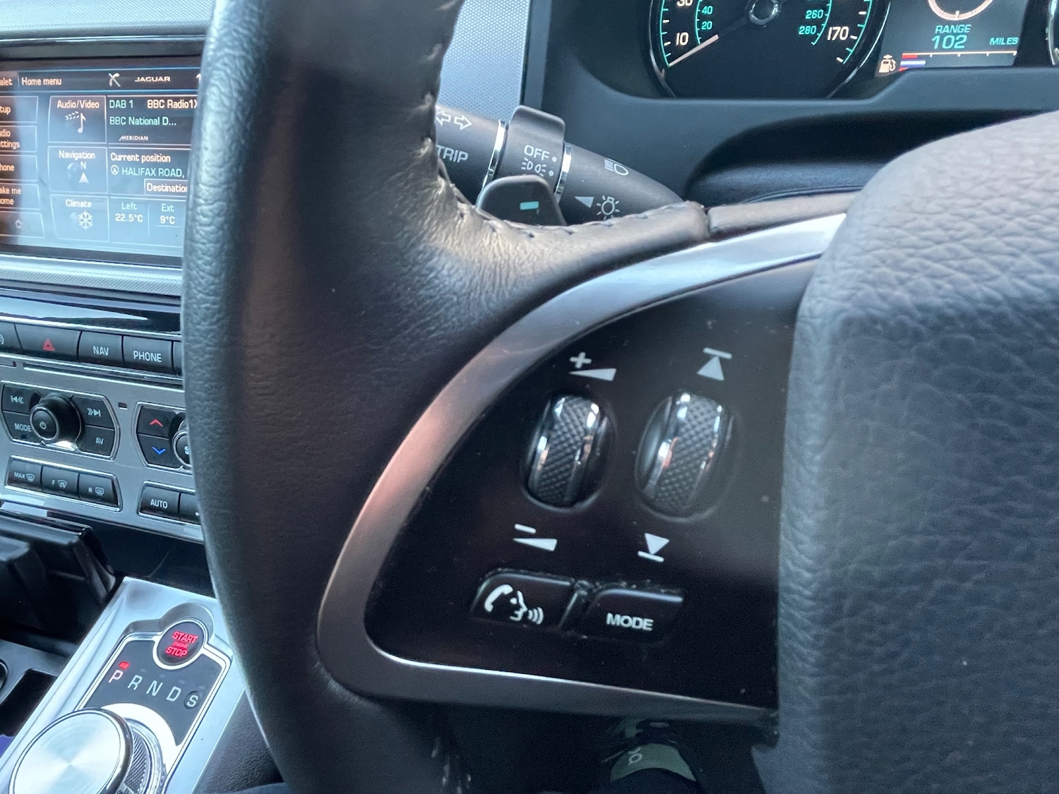 Used Jaguar XF 2015 for sale - 76386860: Photo 28