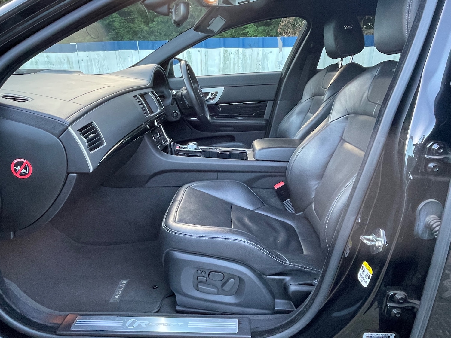 Used Jaguar XF 2015 for sale - 76386860: Photo 9