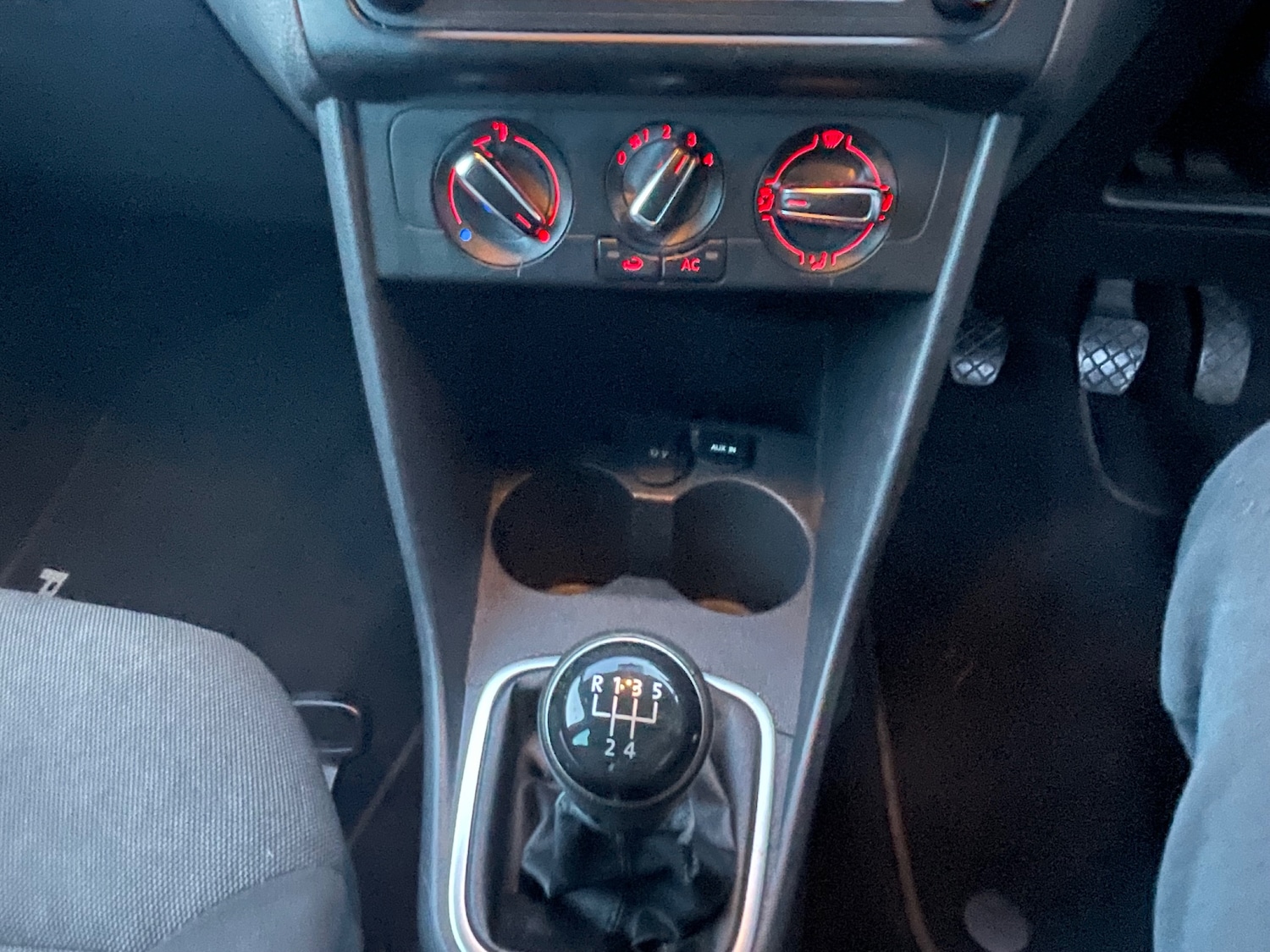 Used Volkswagen Polo 2012 for sale - 77161274: Photo 23