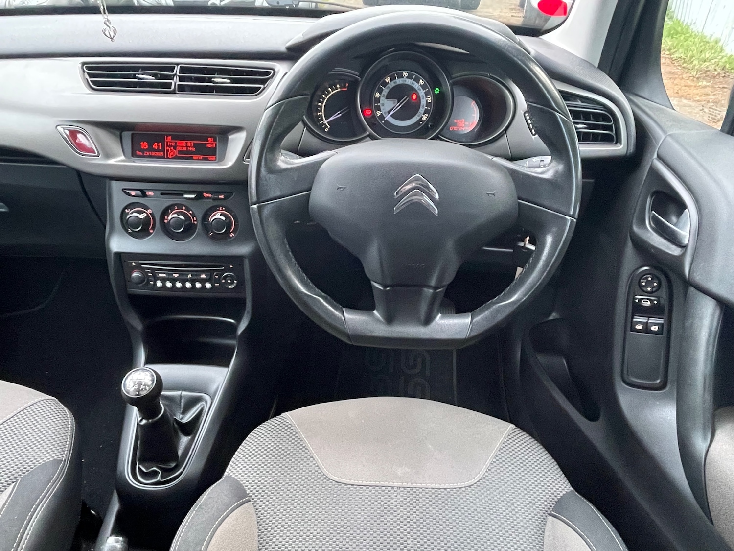 Used Citroen C3 2015 for sale - 76369064: Photo 12