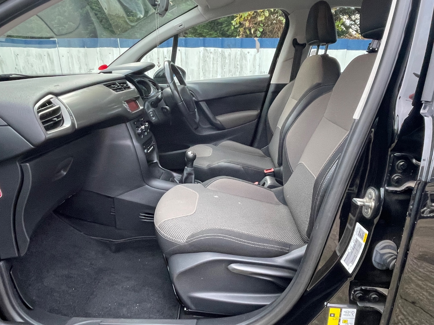 Used Citroen C3 2015 for sale - 76369064: Photo 9