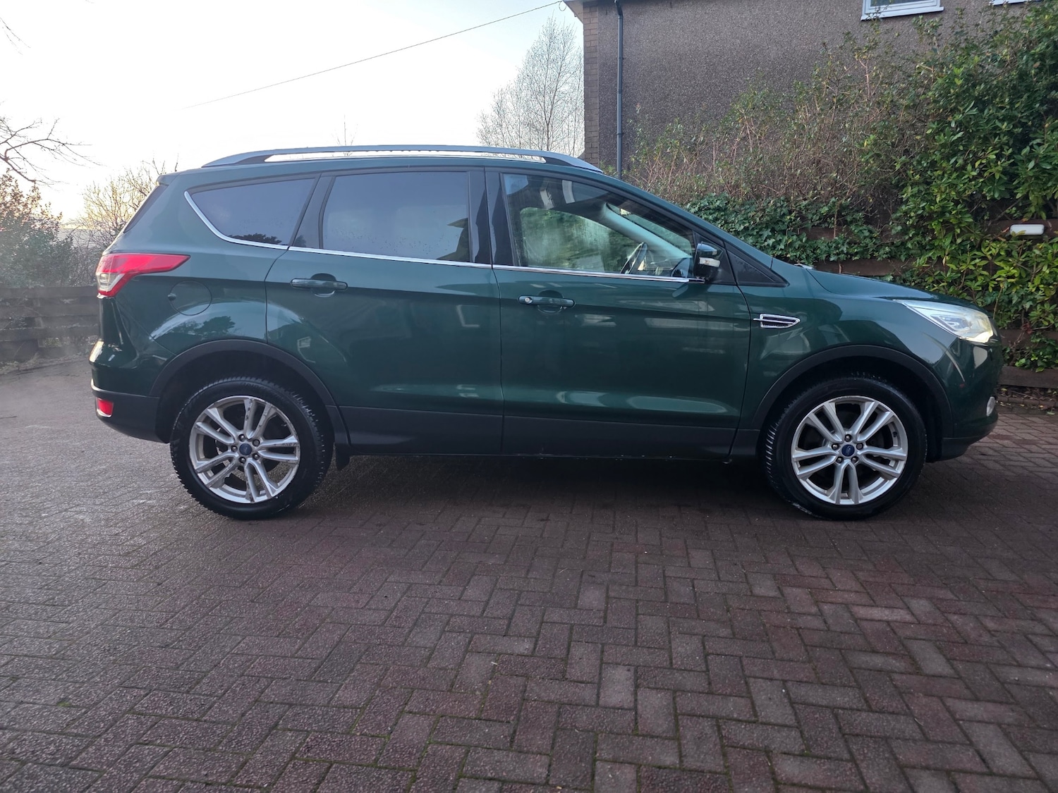 Used Ford Kuga 2016 for sale - 77211129: Photo 2