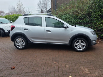 Used Dacia Sandero Stepway 2016 for sale - 76655640: Photo