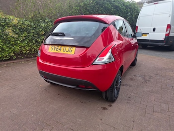 Used Chrysler Ypsilon 2014 for sale - 78311232: Photo