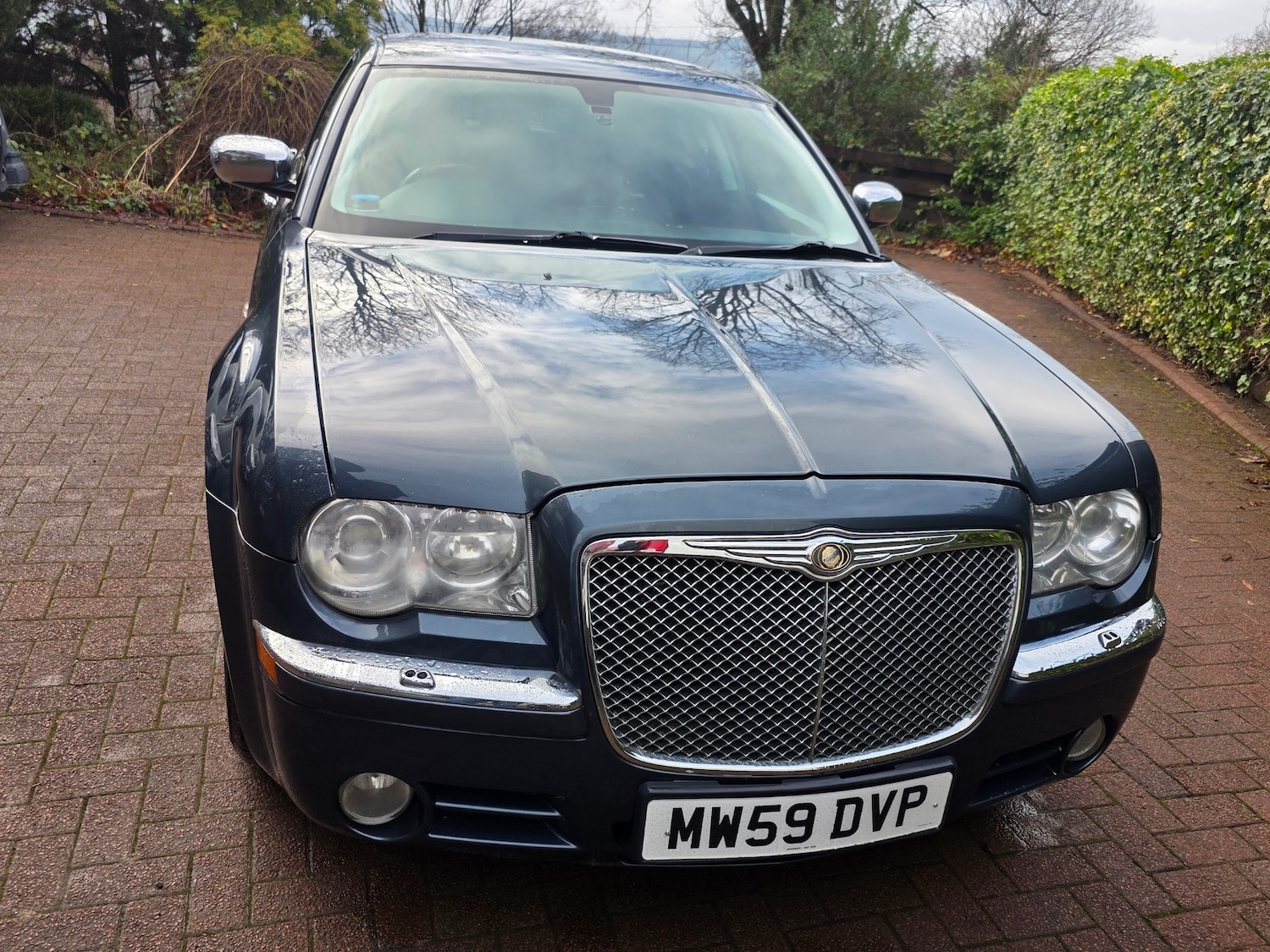 Used Chrysler 300C 2010 for sale - 77228192: Photo 2