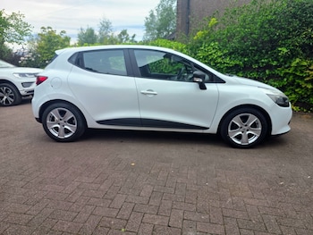 Used Renault Clio 2015 for sale - 78543156: Photo
