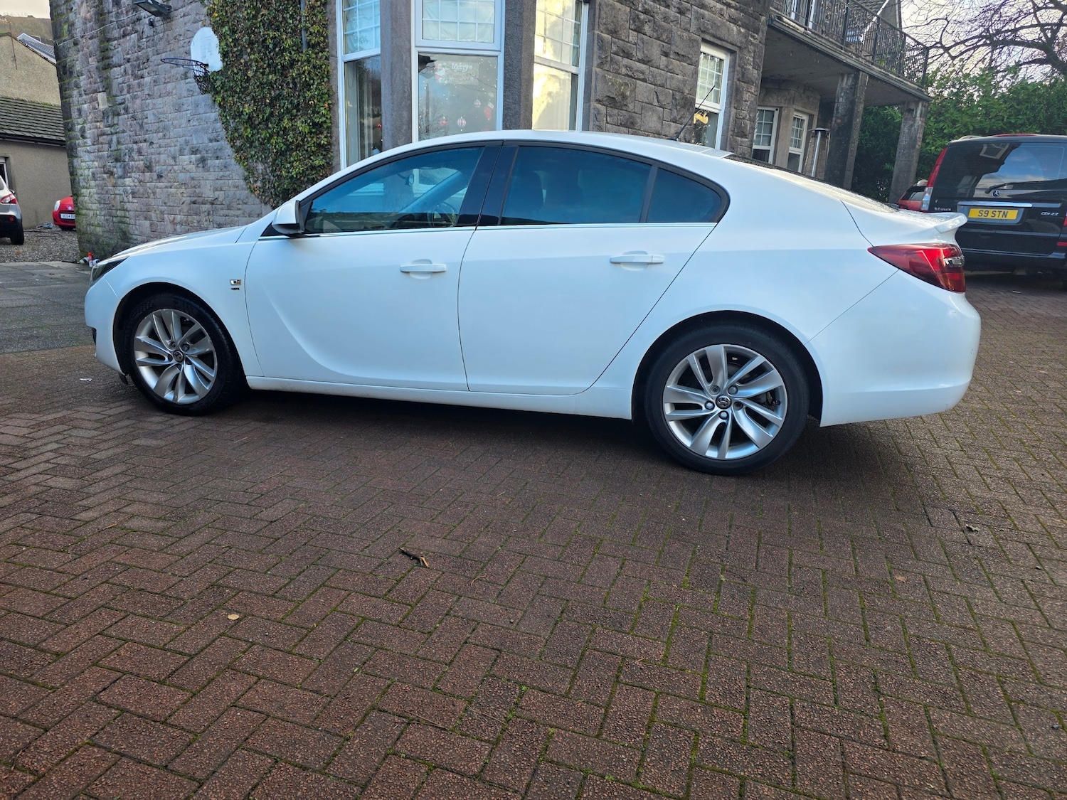 Used Vauxhall Insignia 2017 for sale - 76766874: Photo 5