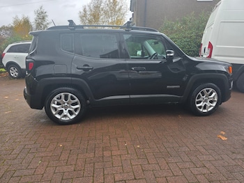 Used Jeep Renegade 2017 for sale - 76407070: Photo