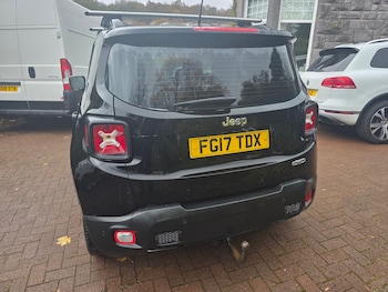 Used Jeep Renegade 2017 for sale - 76407070: Photo