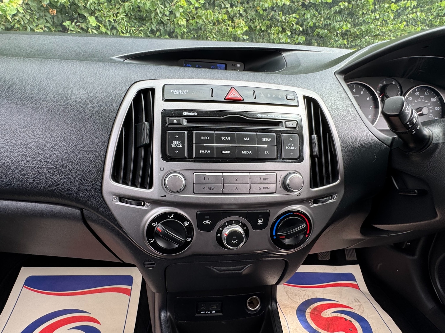 Used Hyundai i20 2014 for sale - 76218916: Photo 12