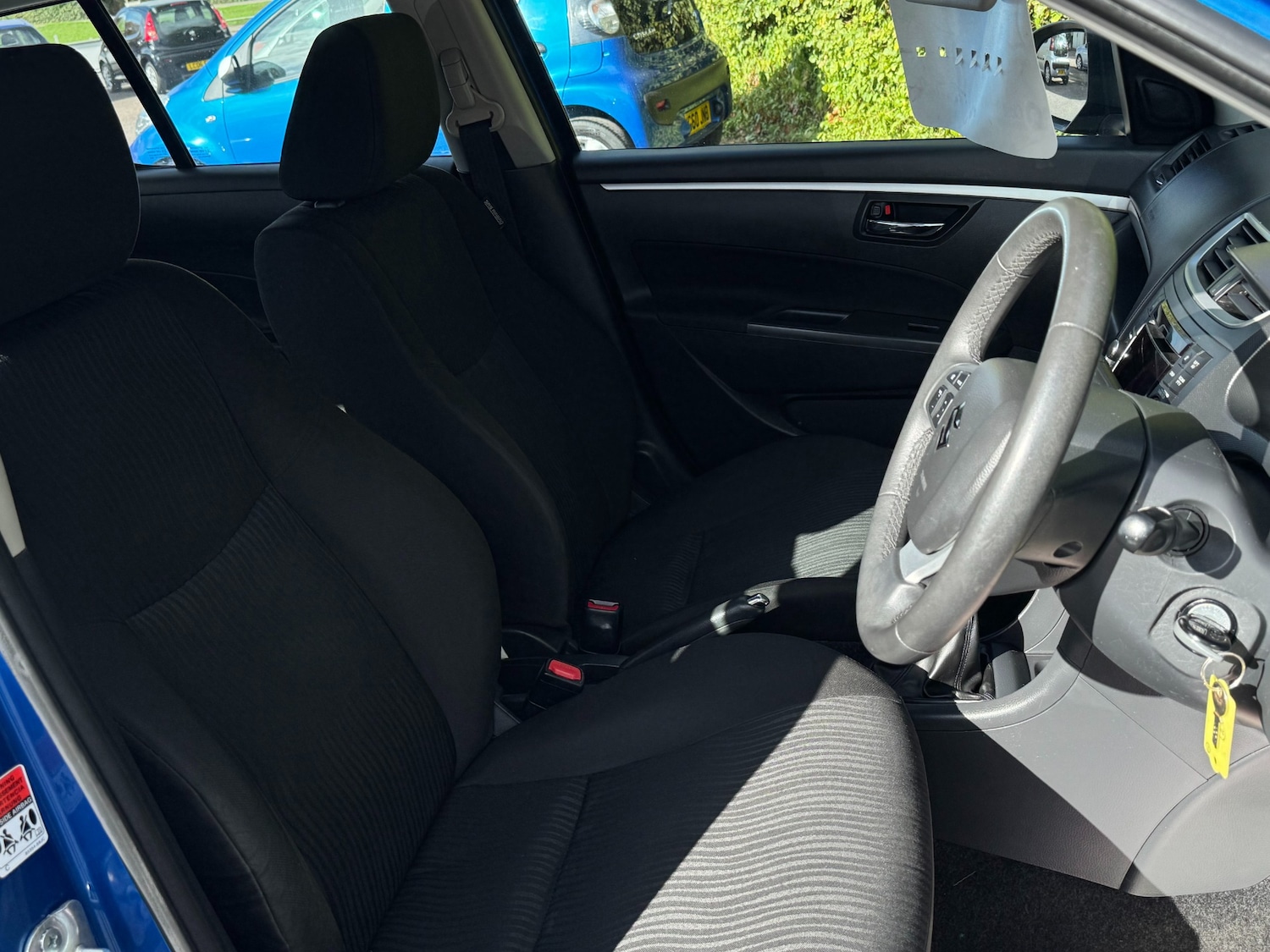 Used Suzuki Swift 2012 for sale - 76192471: Photo 10