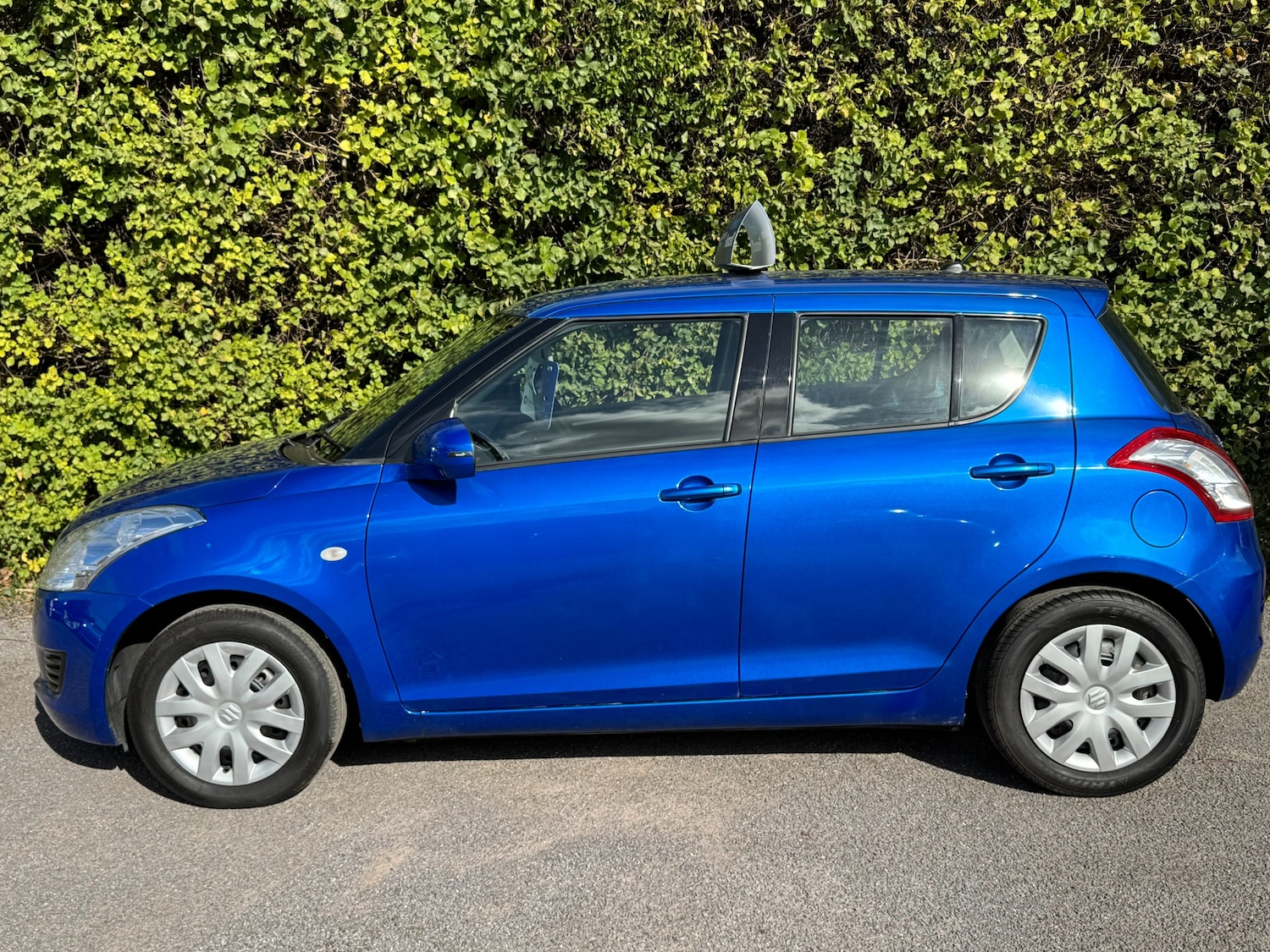 Used Suzuki Swift 2012 for sale - 76192471: Photo 3