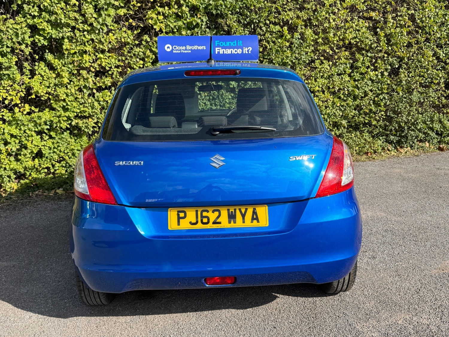 Used Suzuki Swift 2012 for sale - 76192471: Photo 5