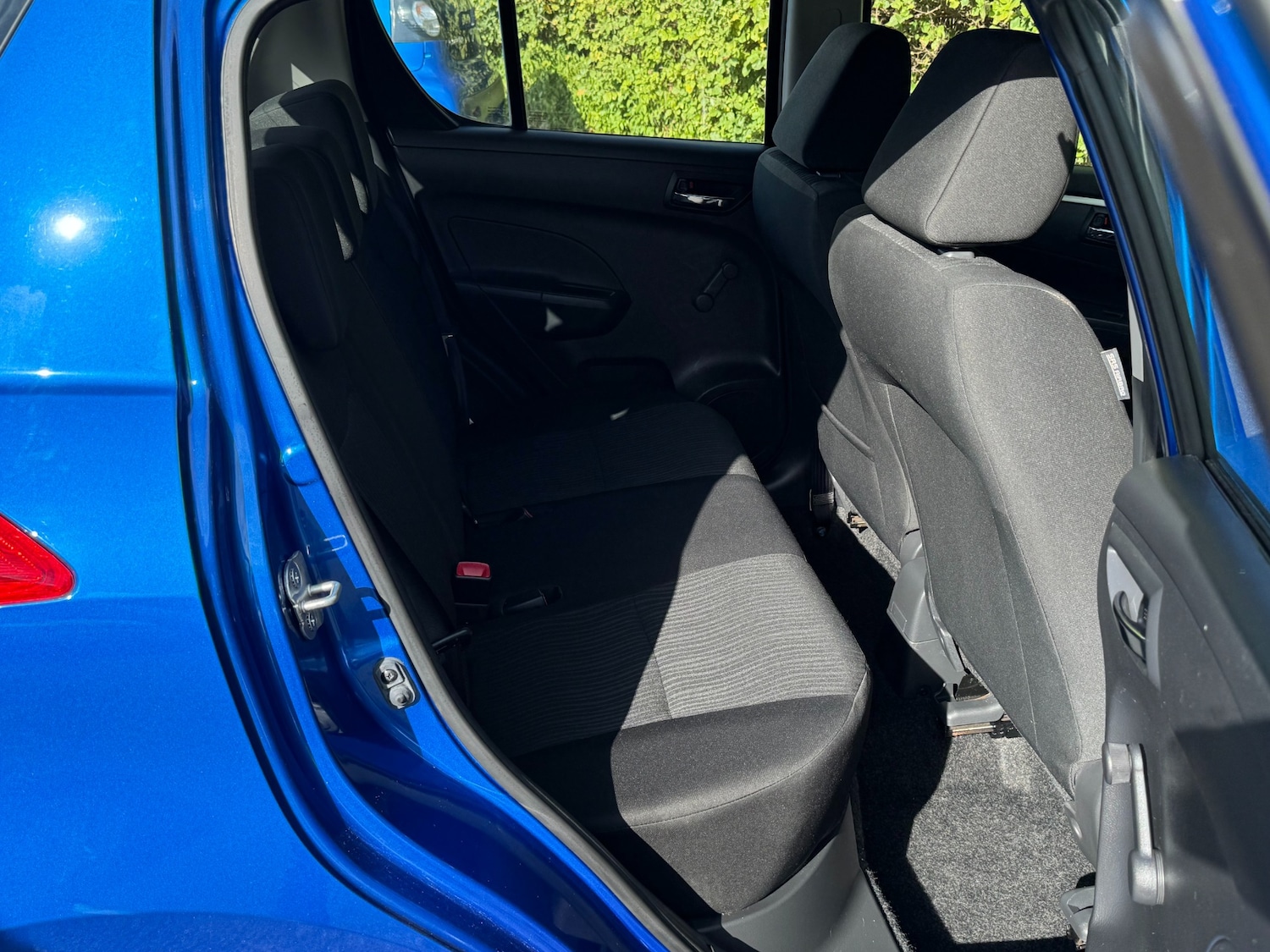 Used Suzuki Swift 2012 for sale - 76192471: Photo 9