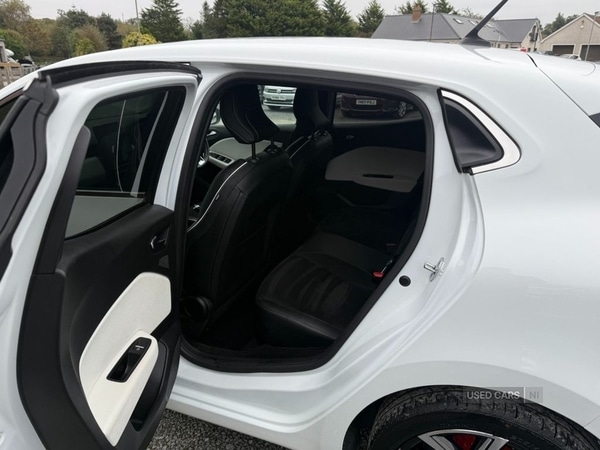 Used Renault Clio 2020 for sale - 76803120: Photo 19