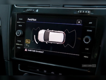 Used Volkswagen Golf 2018 for sale - 77098765: Photo