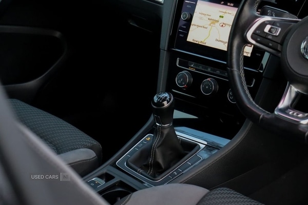 Used Volkswagen Golf 2017 for sale - 77120952: Photo 10