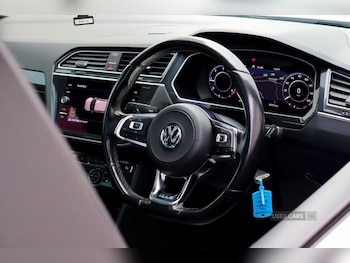 Used Volkswagen Tiguan 2017 for sale - 76350034: Photo