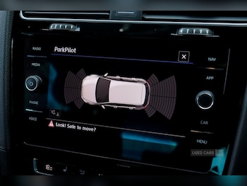 Used Volkswagen Golf 2017 for sale - 77613272: Photo