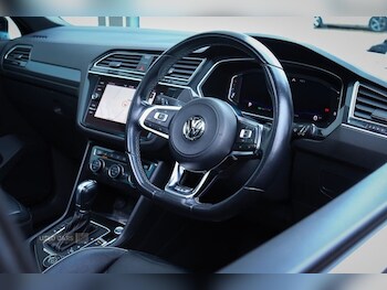 Used Volkswagen Tiguan 2019 for sale - 77484724: Photo