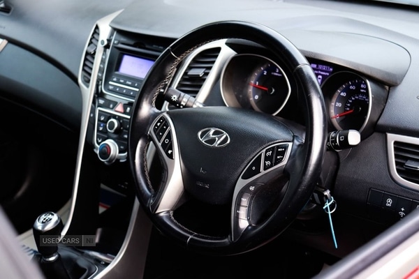 Used Hyundai i30 2016 for sale - 76419230: Photo 3