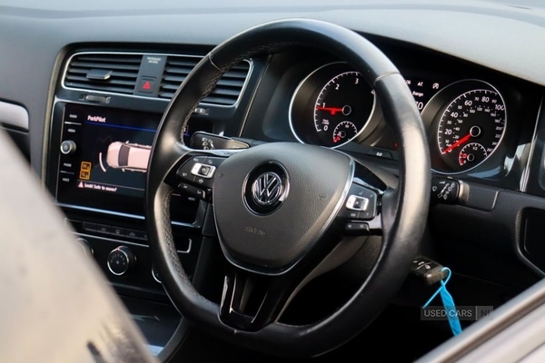 Used Volkswagen Golf 2018 for sale - 77098763: Photo 2