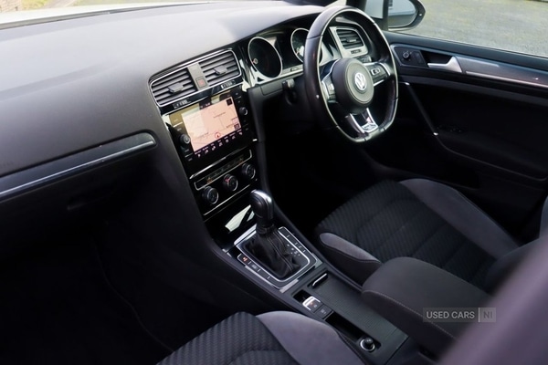 Used Volkswagen Golf 2019 for sale - 76787235: Photo 14