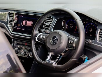 Used Volkswagen T-Roc 2018 for sale - 78772988: Photo