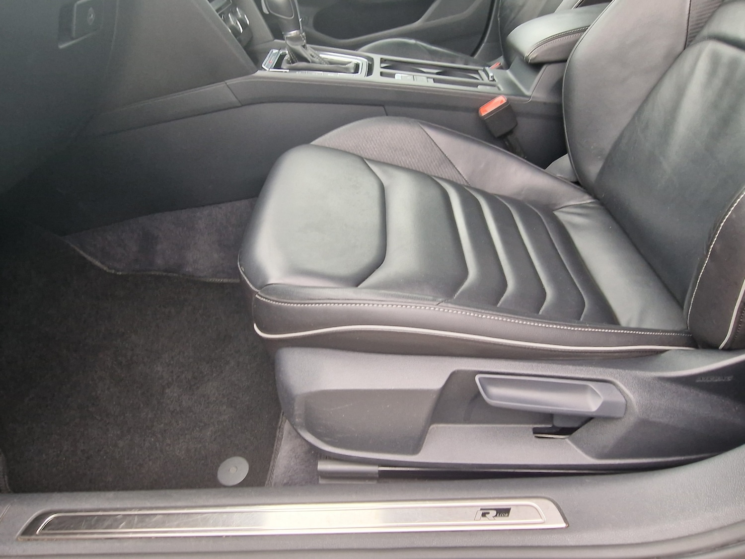 Used Volkswagen Arteon 2017 for sale - 75874385: Photo 17