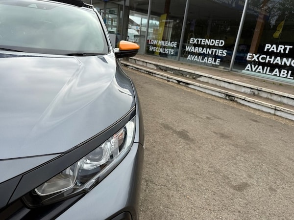 Used Honda Civic 2018 for sale - 76147634: Photo 13