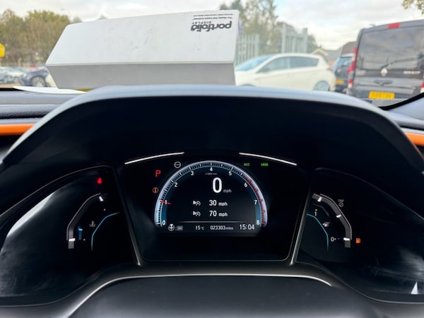Used Honda Civic 2018 for sale - 76147634: Photo 33