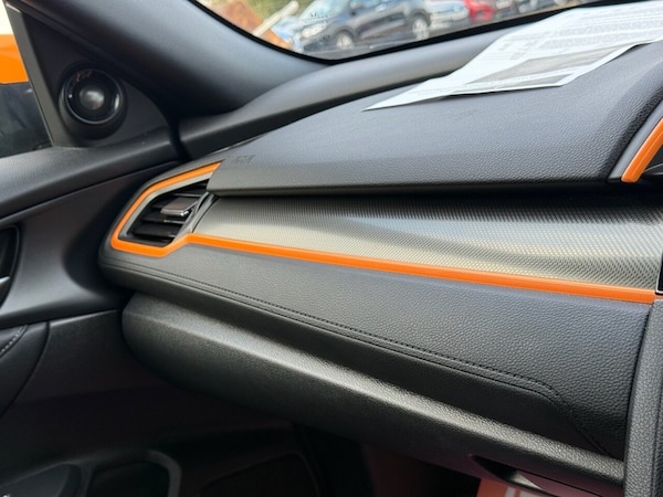Used Honda Civic 2018 for sale - 76147634: Photo 40