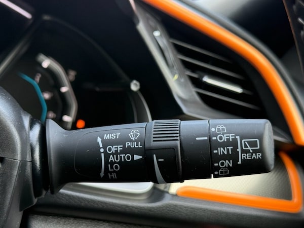 Used Honda Civic 2018 for sale - 76147634: Photo 42