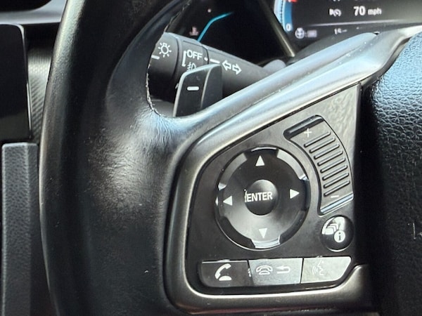 Used Honda Civic 2018 for sale - 76147634: Photo 44