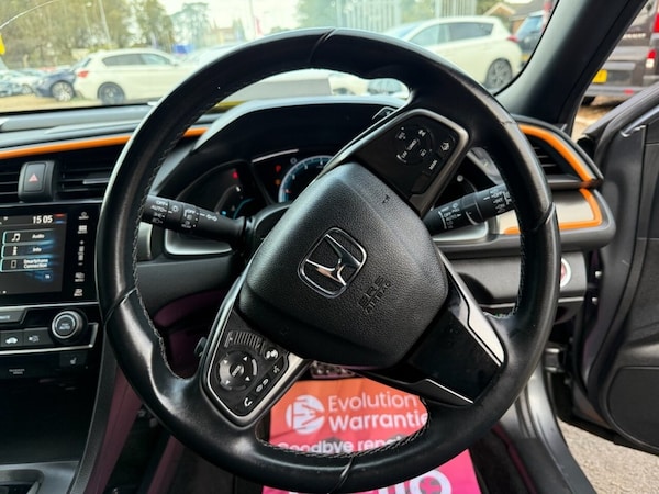 Used Honda Civic 2018 for sale - 76147634: Photo 47