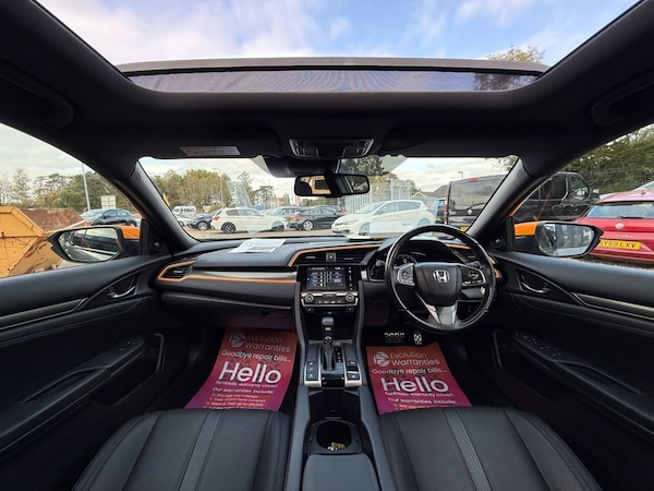 Used Honda Civic 2018 for sale - 76147634: Photo 49