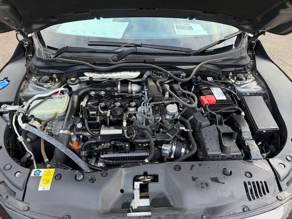 Used Honda Civic 2018 for sale - 76147634: Photo 50