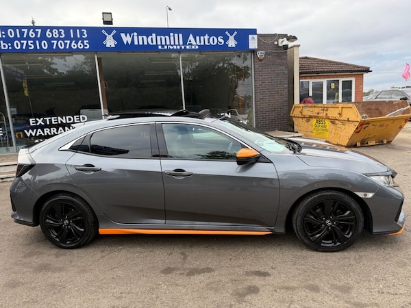 Used Honda Civic 2018 for sale - 76147634: Photo 7