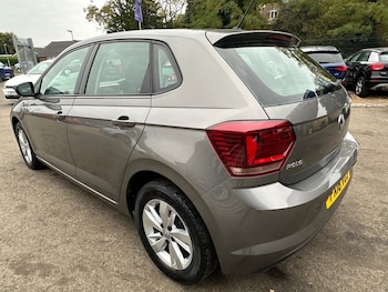 Used Volkswagen Polo 2018 for sale - 76223503: Photo